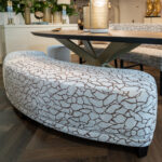 Hocker Curly