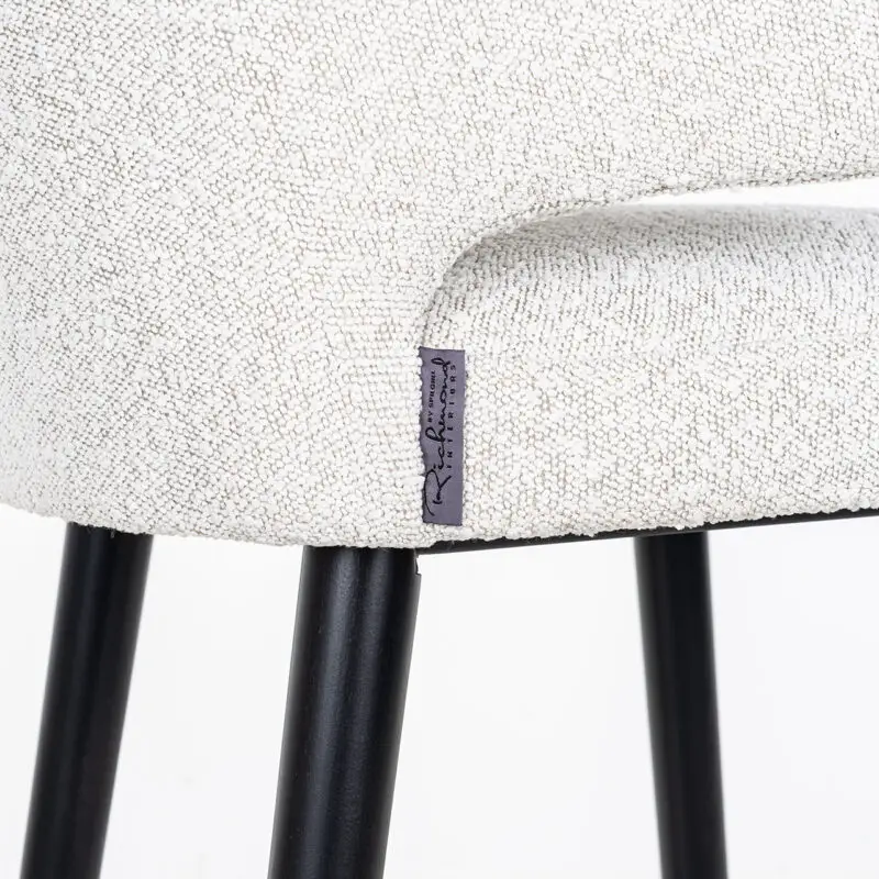 - Barstoel Indigo white bouclé (Copenhagen 900 Bouclé White)