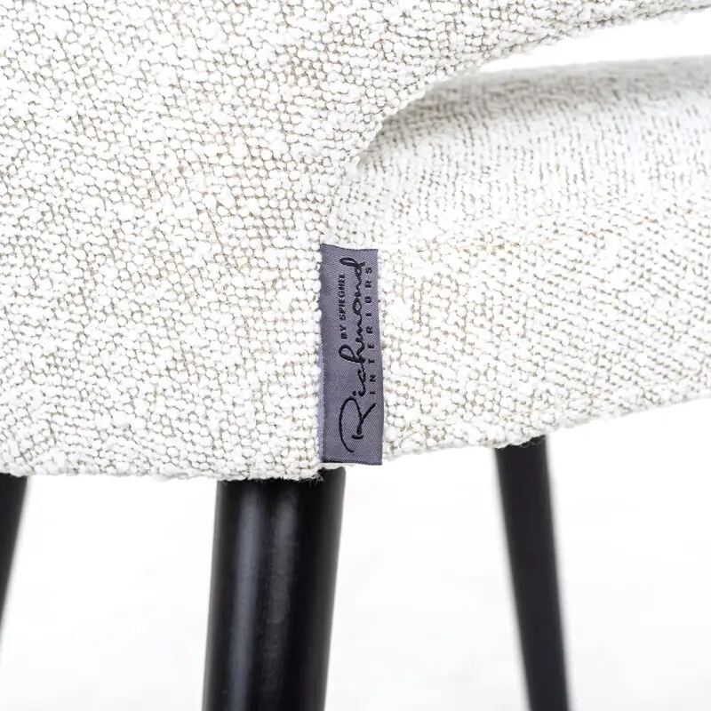 - Stoel Indigo white bouclé (Copenhagen 900 Bouclé White)