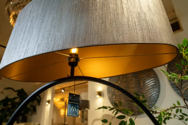 Ringlamp – stijlvolle elegantie met een unieke kap - Afbeelding 3