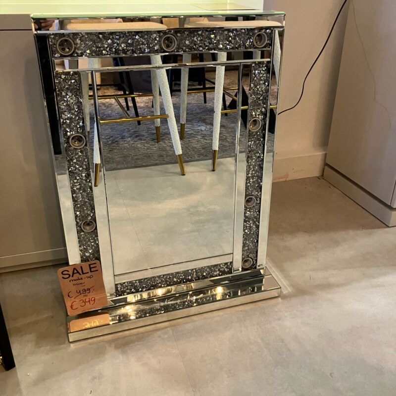 Make-up Mirror outlet802