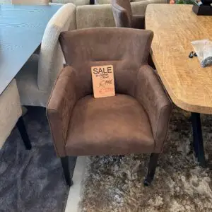 4 Eetstoelen bruin outlet843