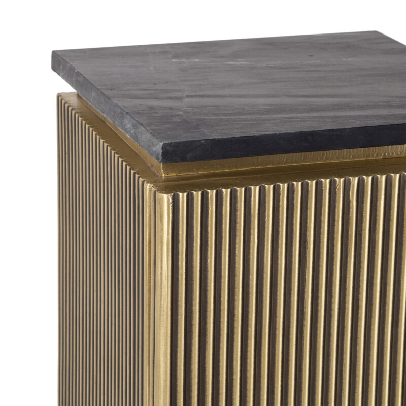 - Pilaar Ironville gold