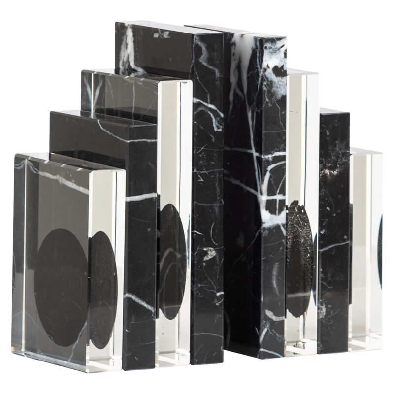 - Boekenstandaards Fancy black