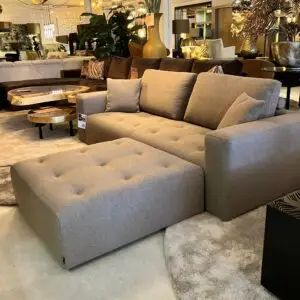 Lazaro bank met Hocker outlet900