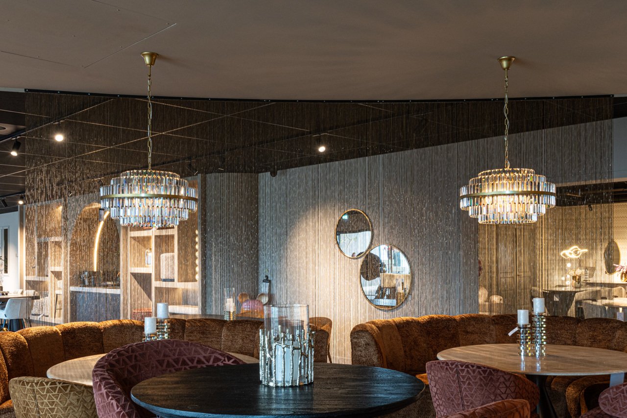 - Decoratief object Curtain gold chain