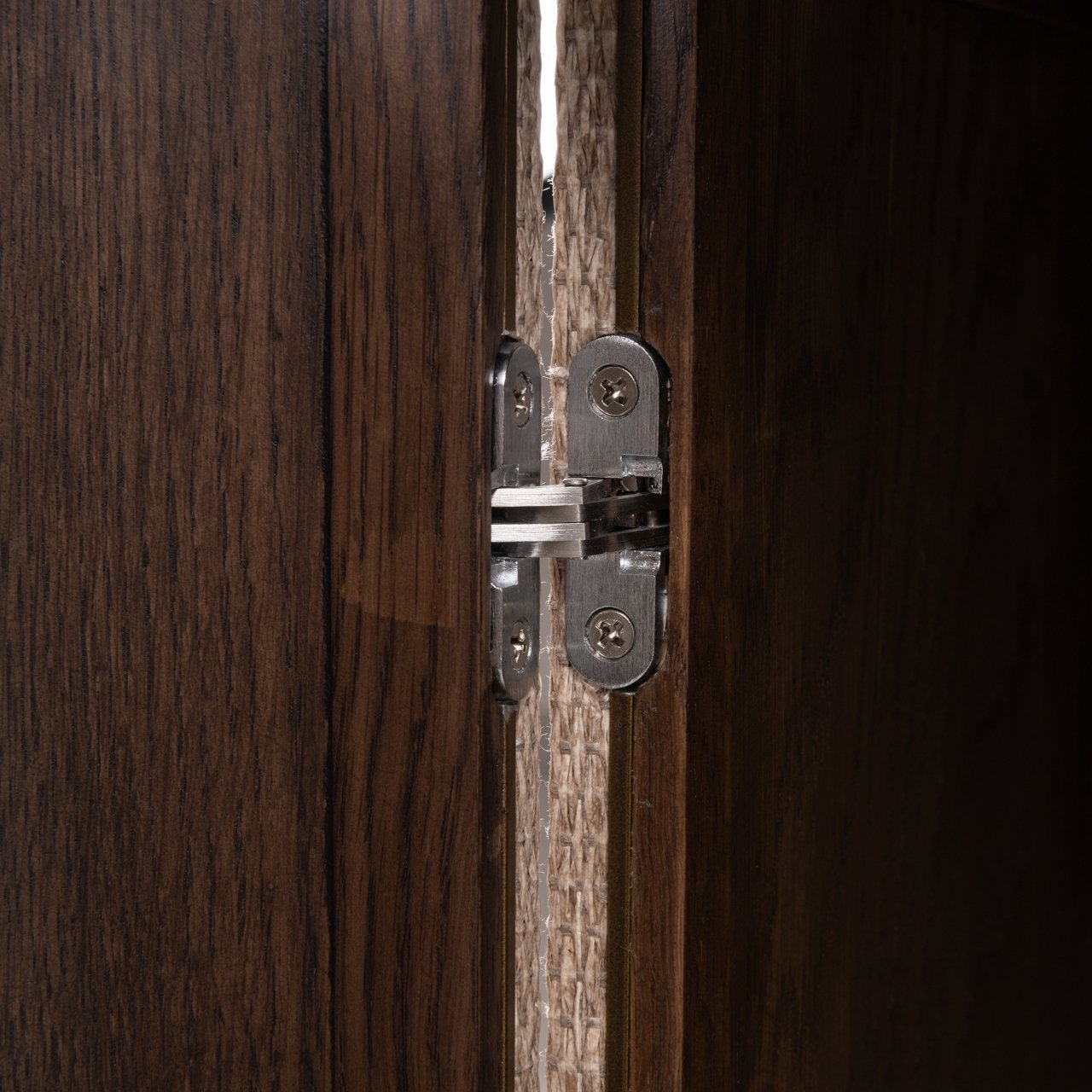 - Dressoir Willox brown 4-doors