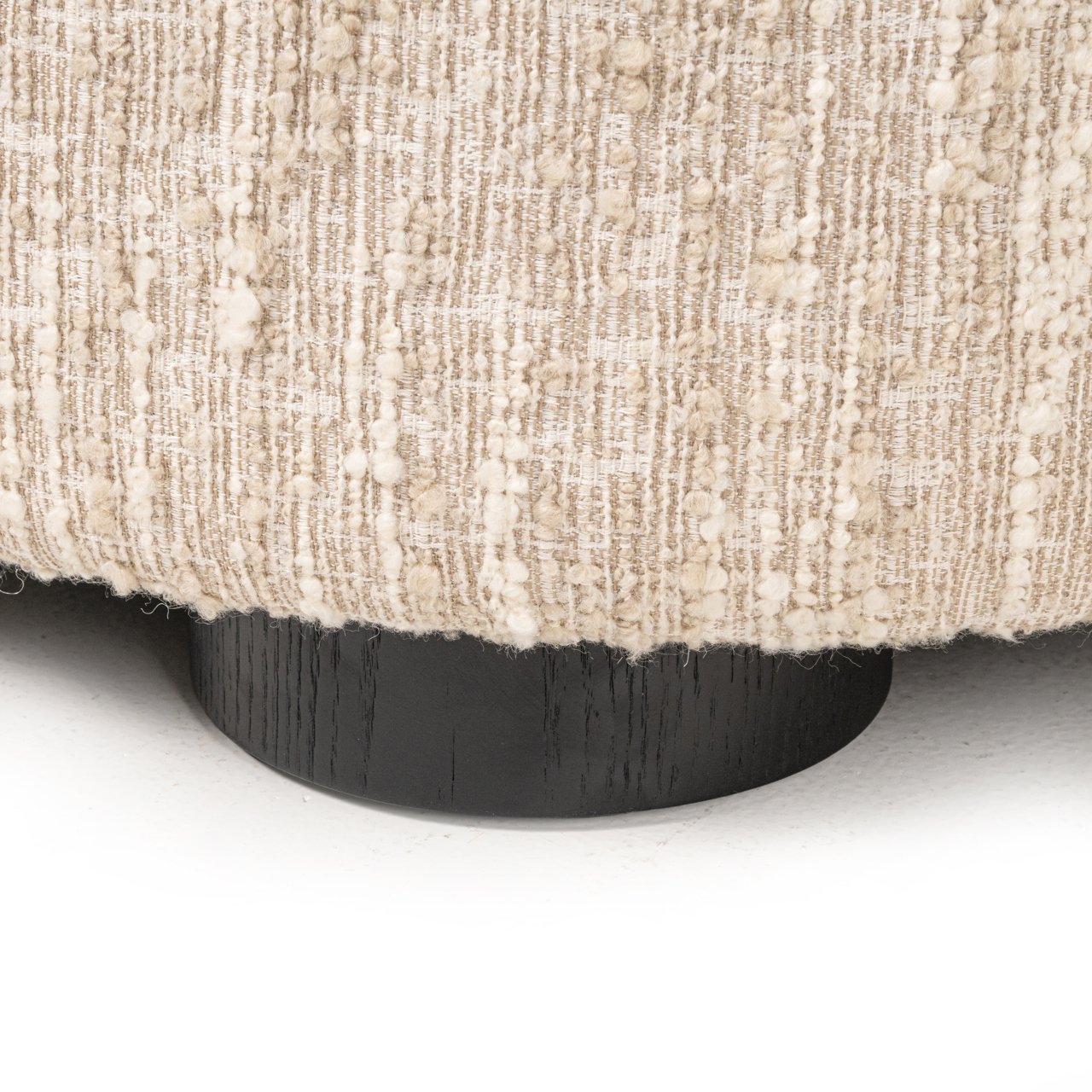 - Bank Pandora beige angora lounge left