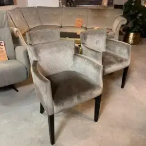 4 Eetkamer stoelen outlet011