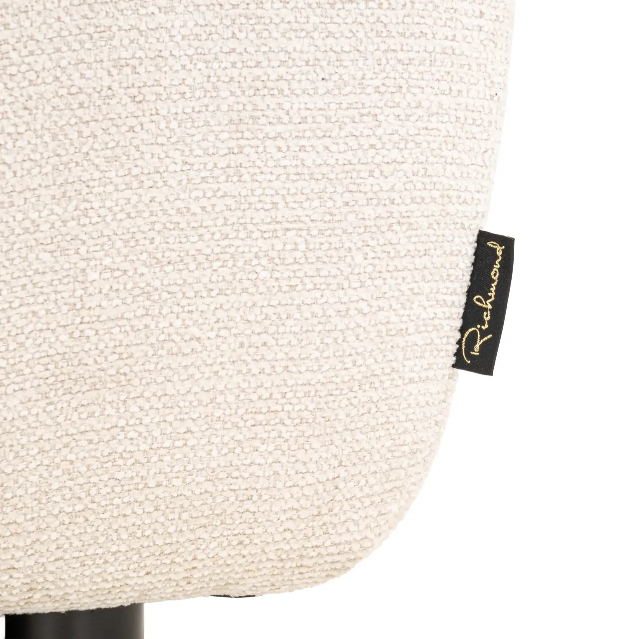 - Bank Jezebel cream fancy