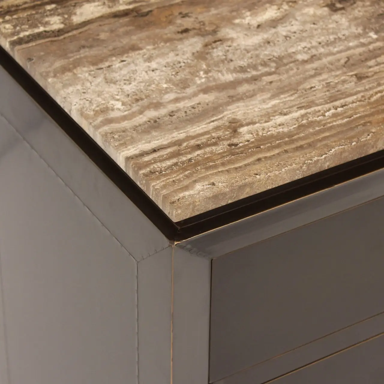 - Nachtkastje Russo ash brown 3-drawers