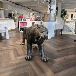 Sculptuur Sabeltand tijger