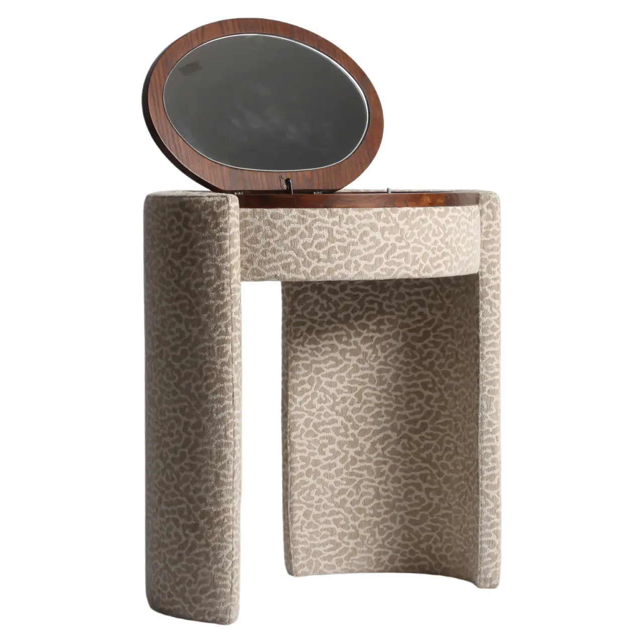 - Bureau Roxenne beige leopard dressing table