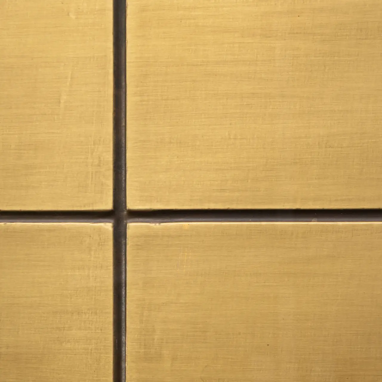 - Salontafel Collada brushed gold incl. glass top