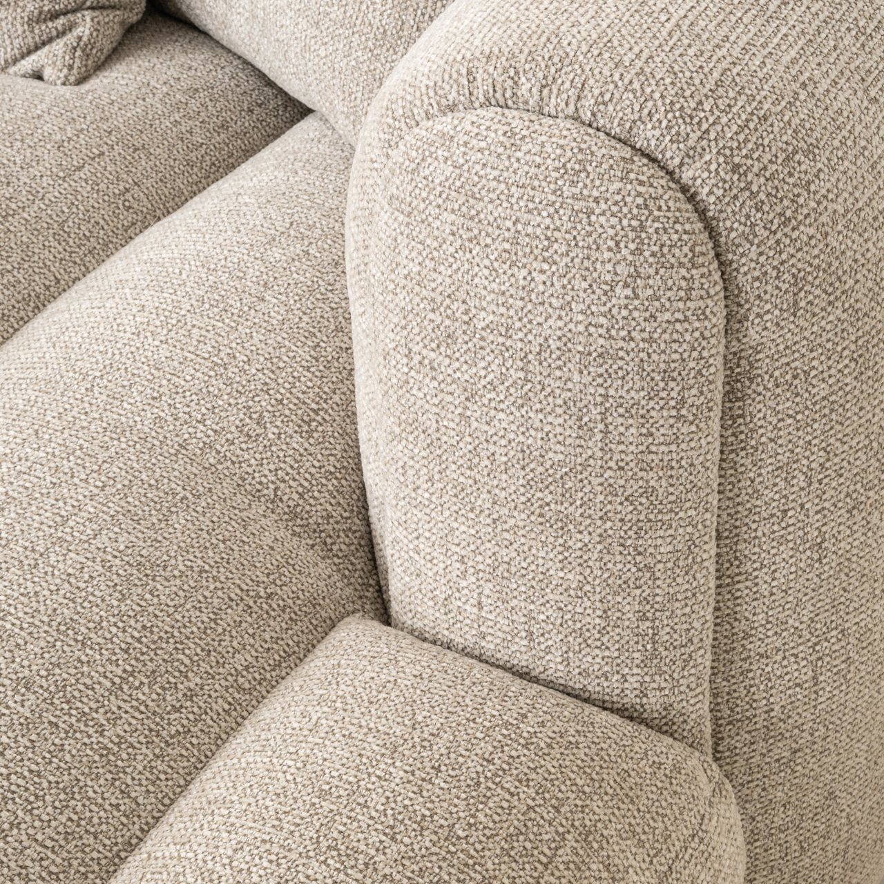 - Bank Novaro natural fancy lounge right