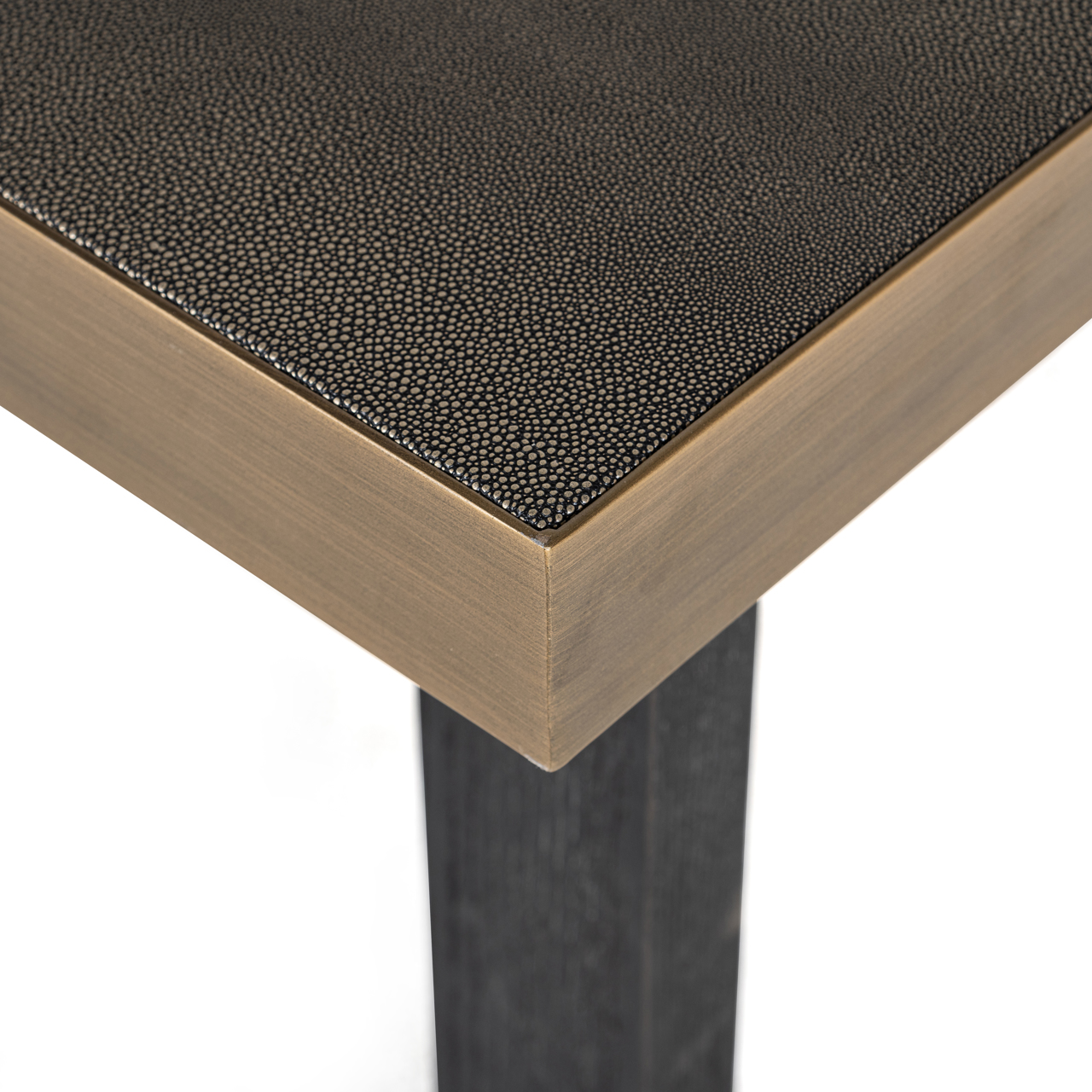 - Eettafel Bloomville brass shagreen incl. glass top 200