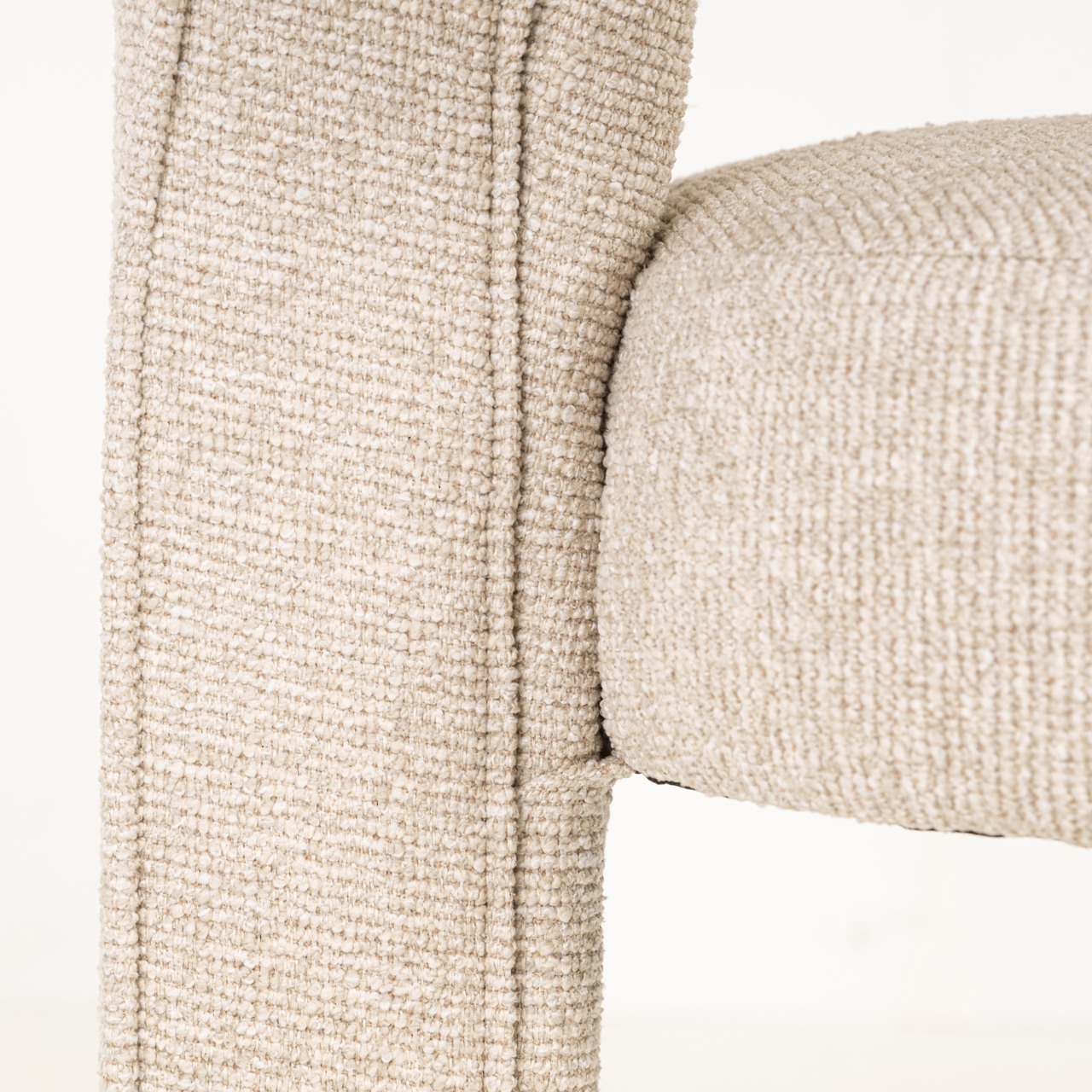 - Eetkamerstoel Belle biscotti fire retardant